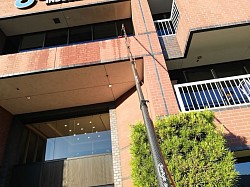 Commercial window cleaning